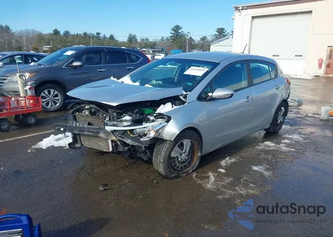 2016 Kia Forte Lx z USA, uszkodzony, nr VIN KNAFK5A82G5583249